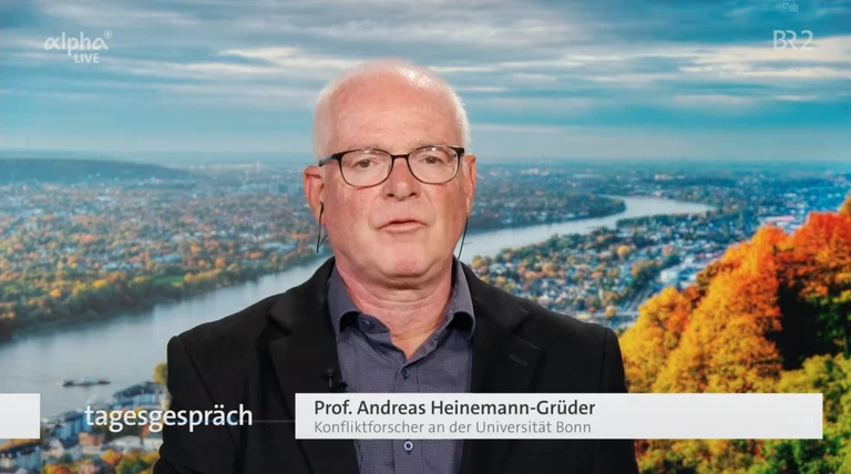 Sicherheitsexperte Prof. Dr. Andreas Heinemann-Grüder am 24. September im Tagesgespräch der ARD alpha zugeschaltet.