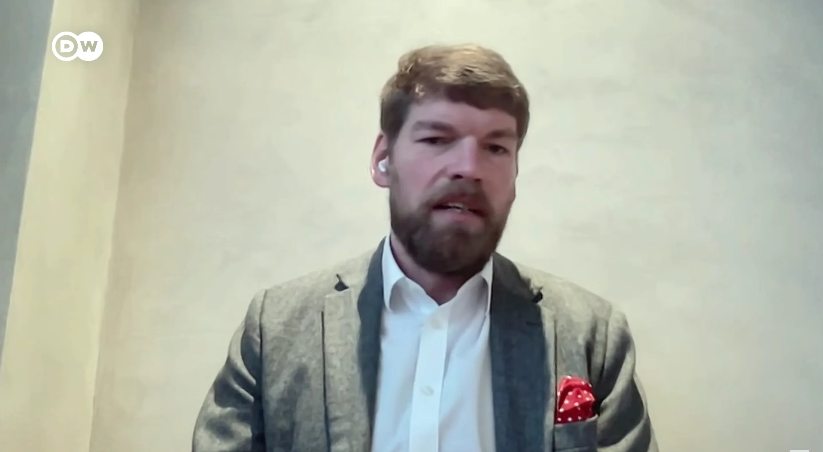 Moritz Brake im Interview mit DW - NATO startet Ostseemission nach Kabelsabotage