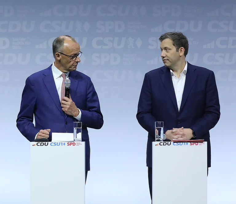 Chancellor Friedrich Merz and Vice Chancellor Lars Klingbeil during the signing of the coalition agreement for the 21st legislative period of the Bundestag on May 5th, 2025.