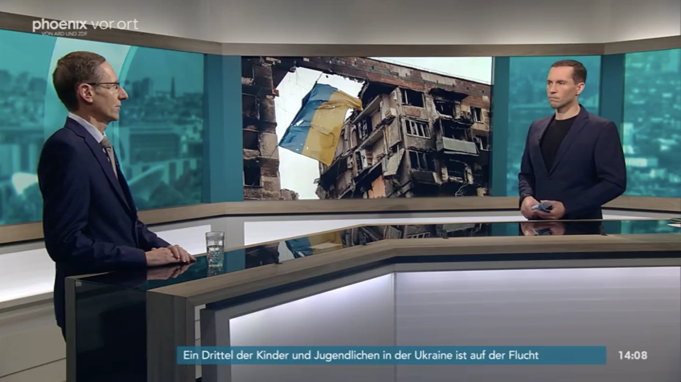 Dr. Joachim Weber in an interview with phoenix vor Ort