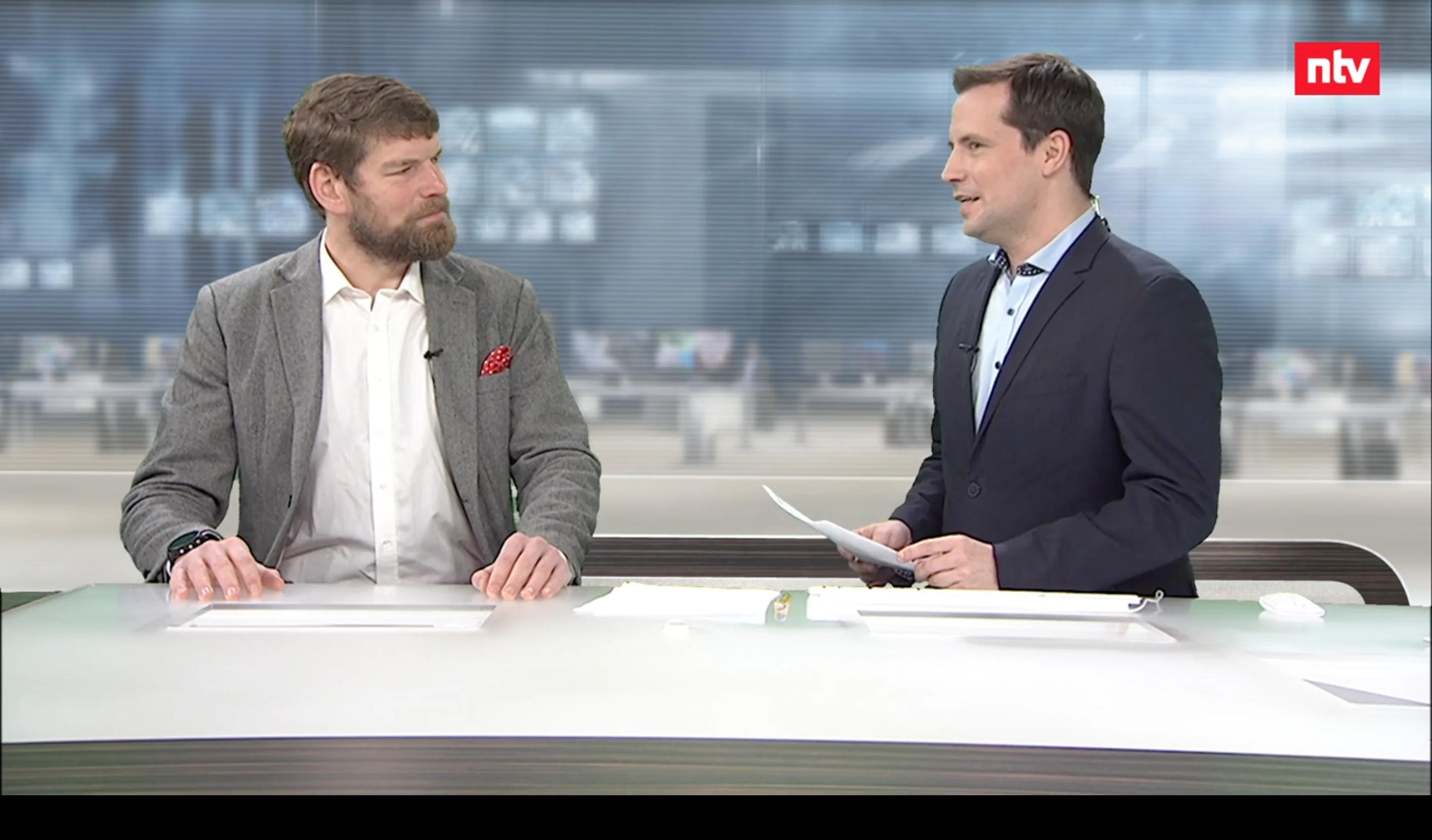 Dr. Moritz Brake in an interview with n-tv