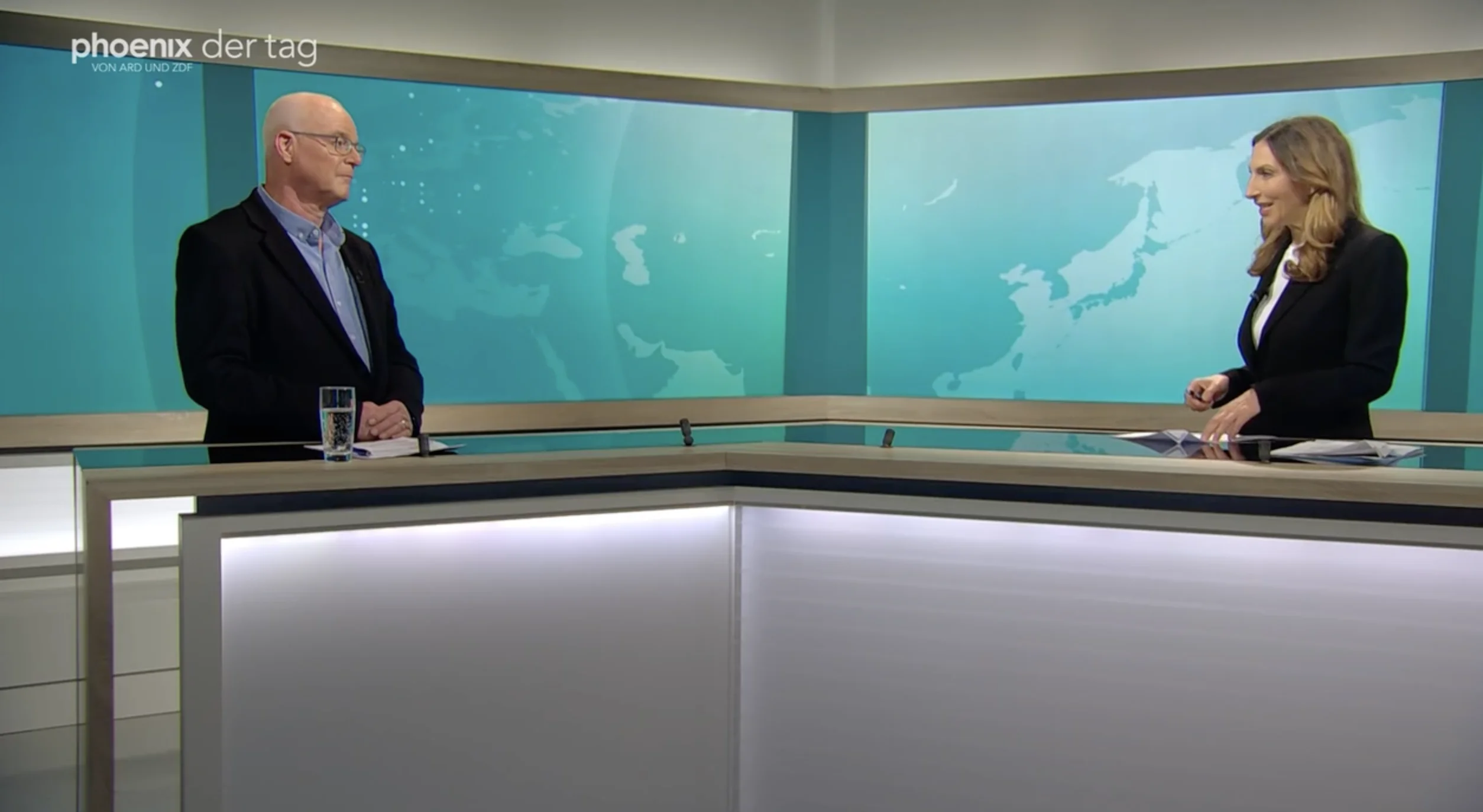Prof. Dr. Andreas Heinemann-Grüder zu Gast bei phoenix der tag