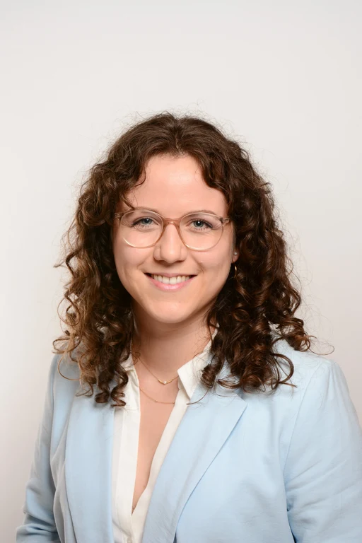 Porträt Tamara Rixen.jpeg