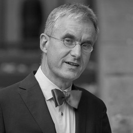 Prof. Dr. Ulrich Schlie