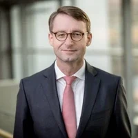 Profilbild Prof. Dr. Wöller.webp