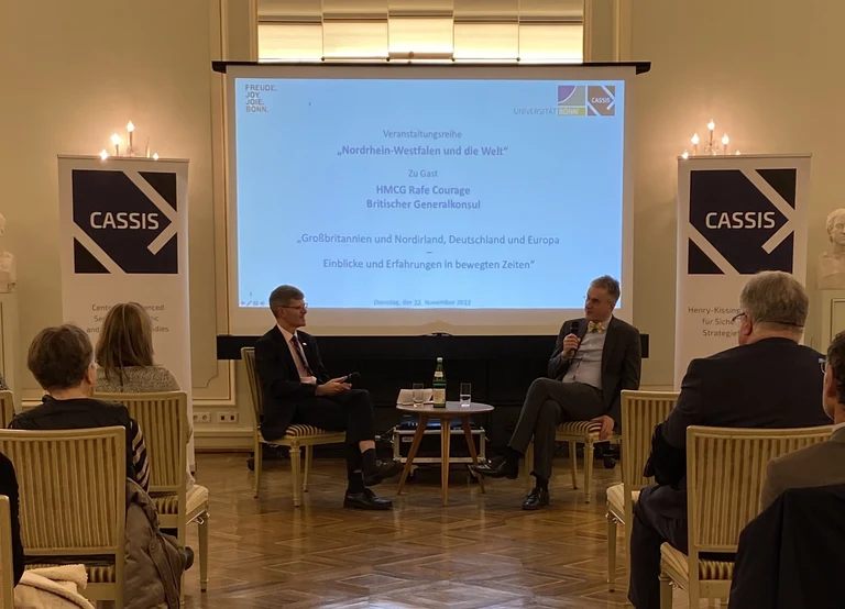 Britischer Generalkonsul Herr HMCG Rafe Courage und Prof. Dr. Ulrich Schlie